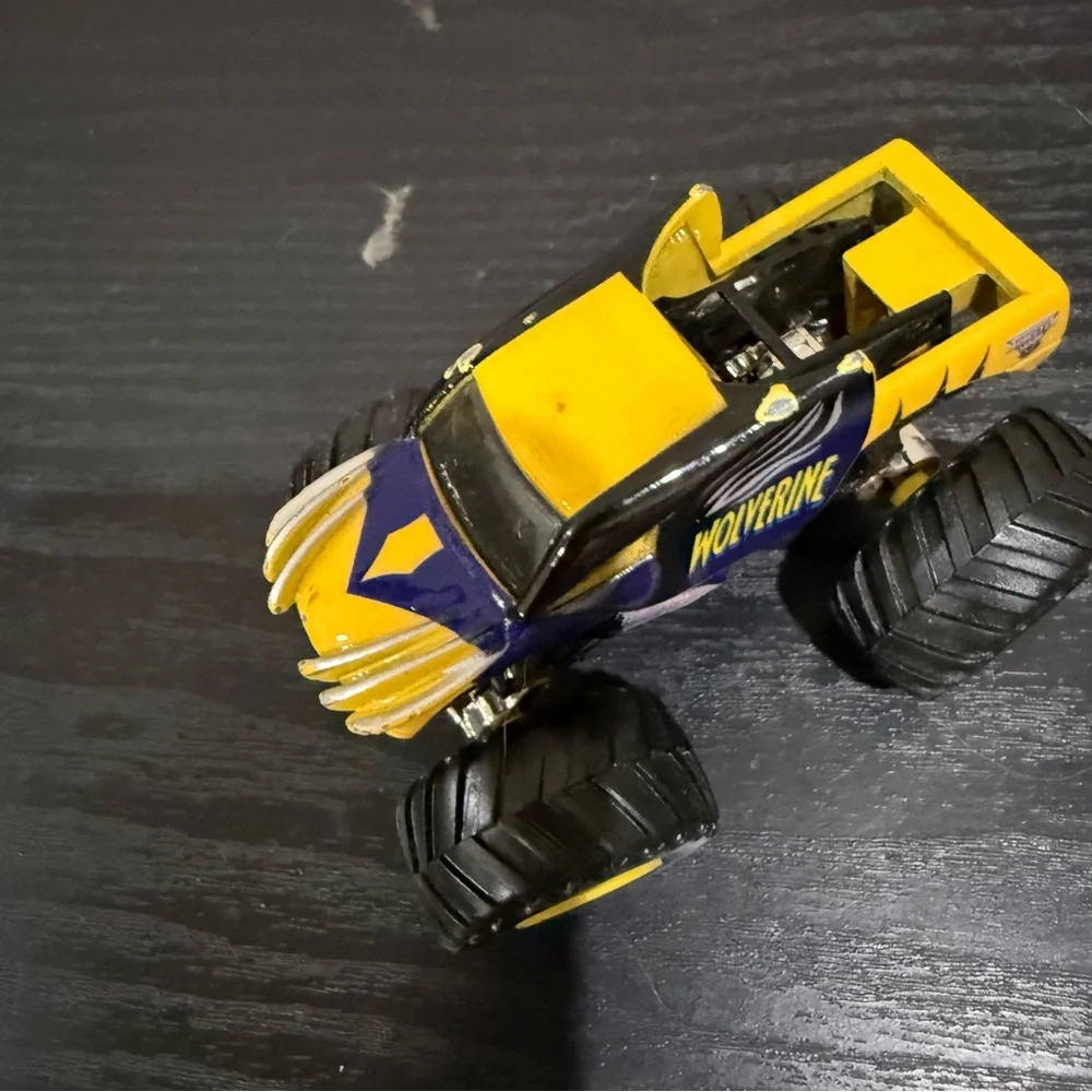 Hot Wheels Marvel Wolverine Monster Truck Yellow Blue Diecast Toy‎ Kids